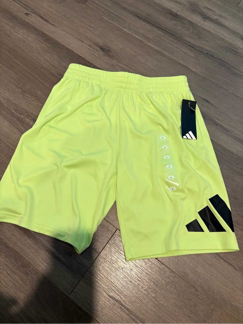 Boys Adidas Shorts Size L 14/16